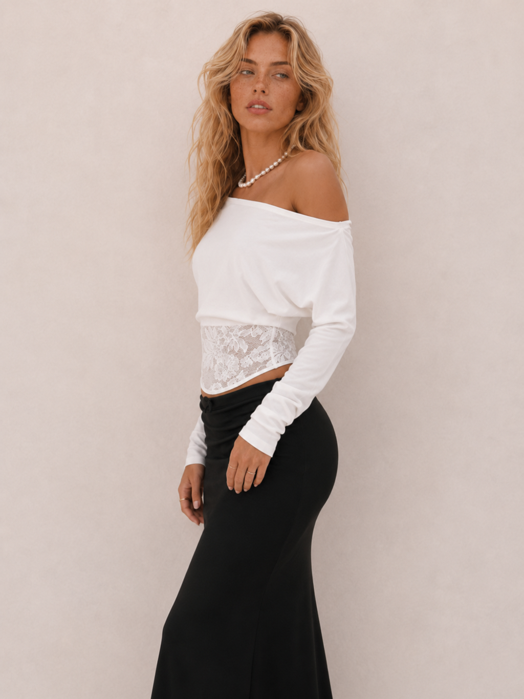 Chic Lace-Panel Asymmetrical Crop Top