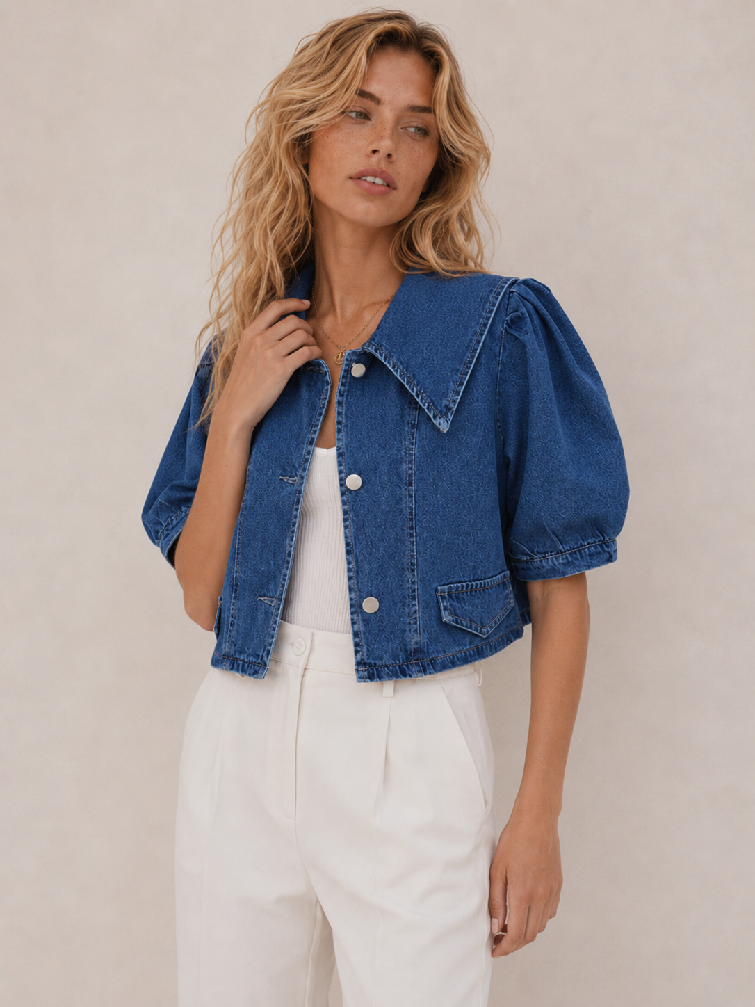 Chic Oversized-Collar Cropped Jacket
