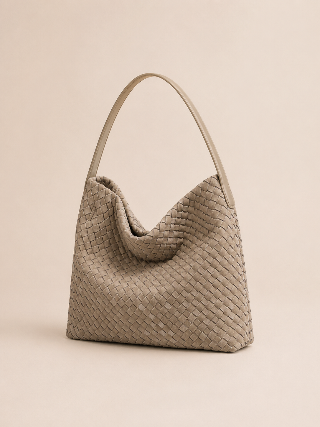 Chic Woven Slouchy Shoulder Bag